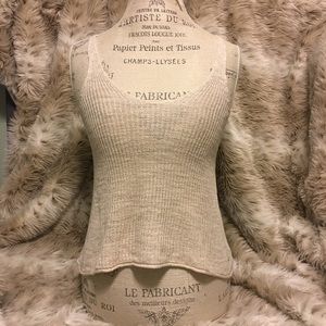 💕🌸HP🌸💕 Cute sweater tank